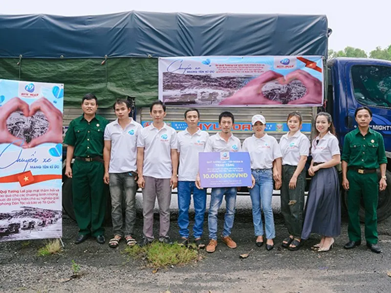 Hình ảnh 32win tham gia hoạt động từ thiện, hỗ trợ giáo dục tại Việt Nam